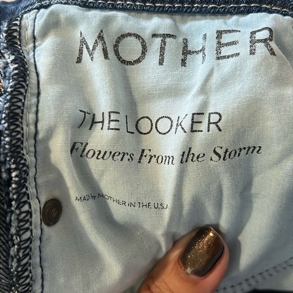 MOTHER The Looker Flowers from The Storm Jeans - Picture 8 of 8